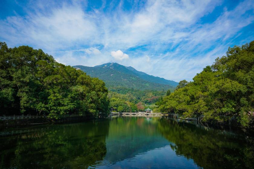 赞美祖国壮丽山河的诗「描写祖国大好河山的古诗」